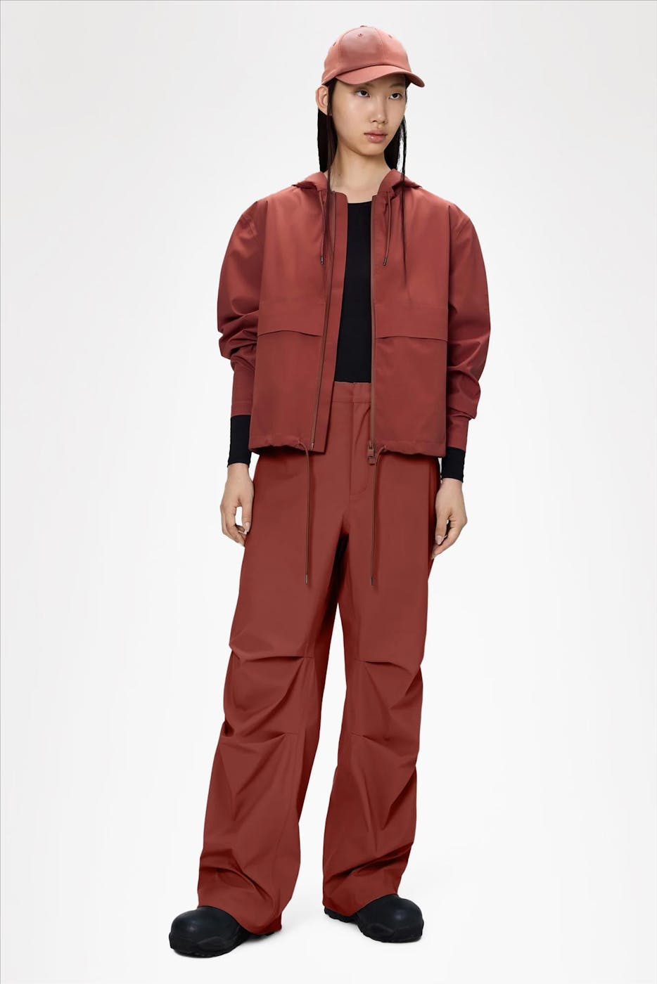 RAINS - Bordeaux Suva Hardshell Short String jas