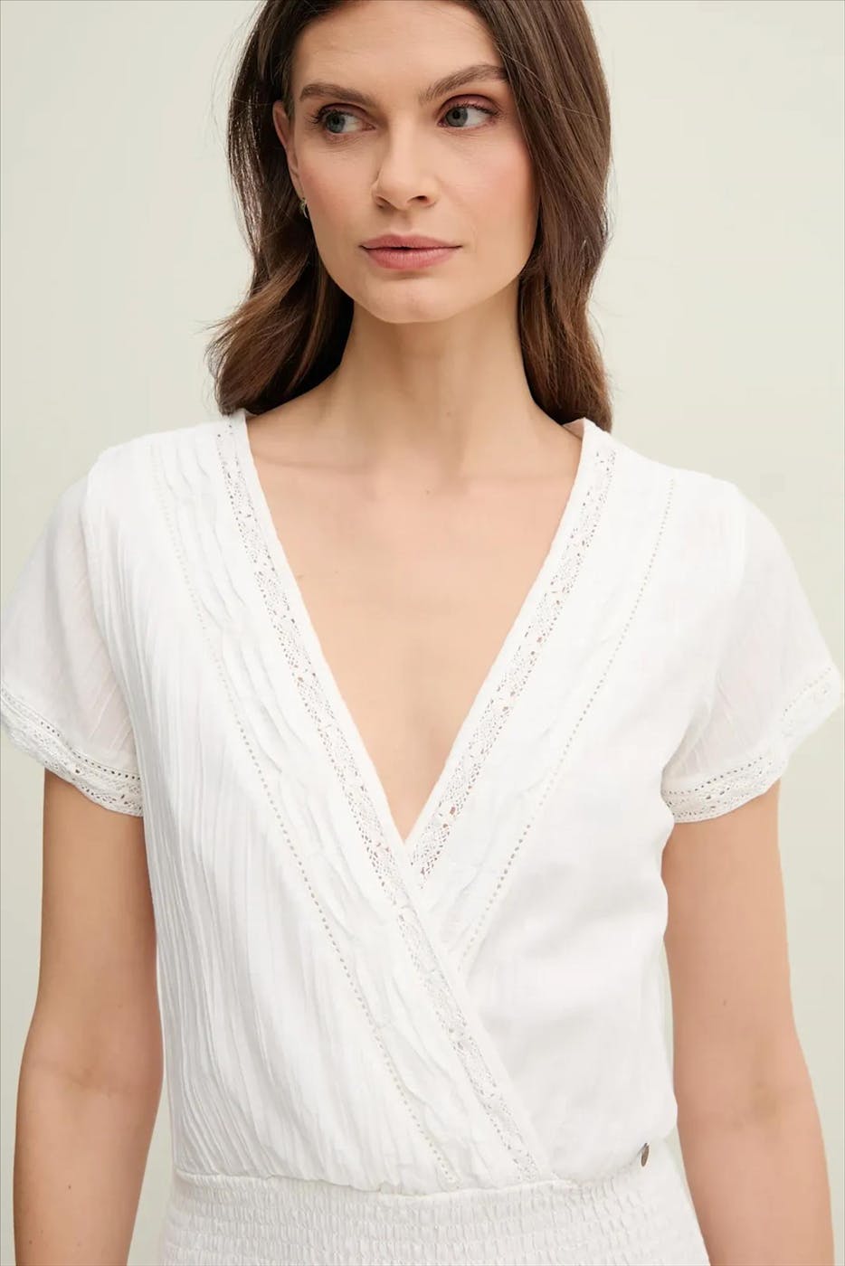 Pepe Jeans London - Witte V-neck Mini jurk