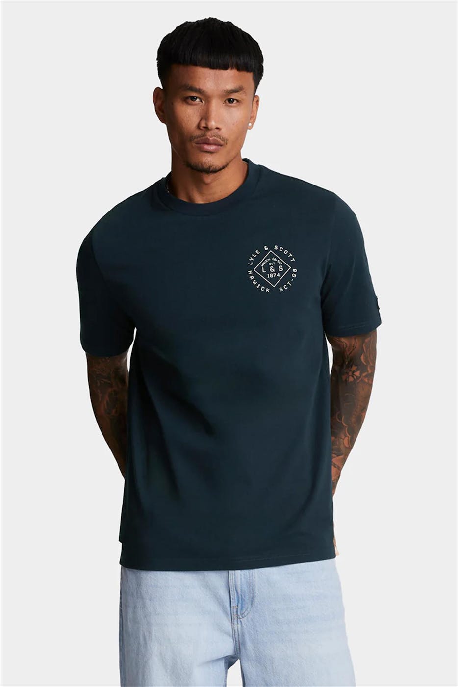 Lyle & Scott - Donkerblauwe Stamp T-shirt