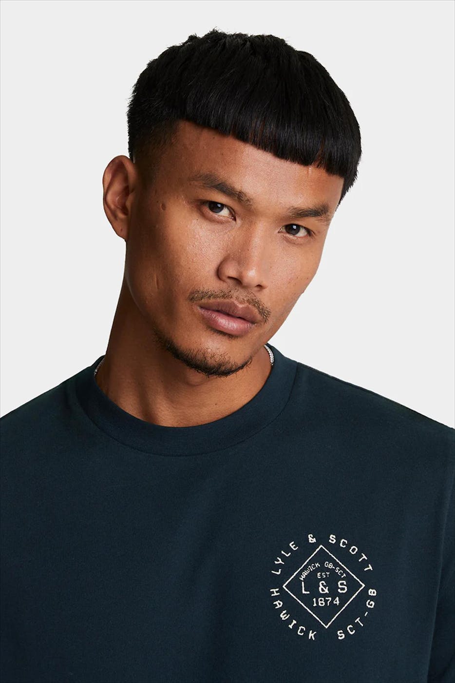 Lyle & Scott - Donkerblauwe Stamp T-shirt
