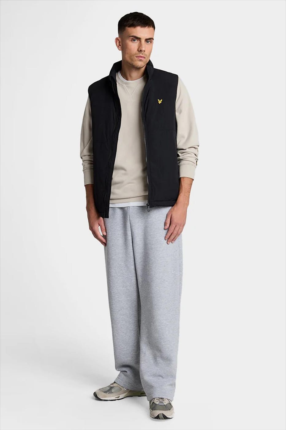 Lyle & Scott - Ecru Loopback Embroidered sweater