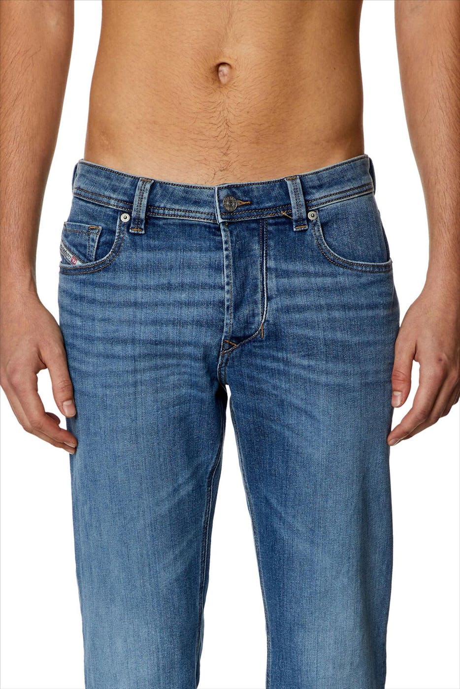 Diesel - Donkerblauwe 2023 D-Finitive tapered jeans
