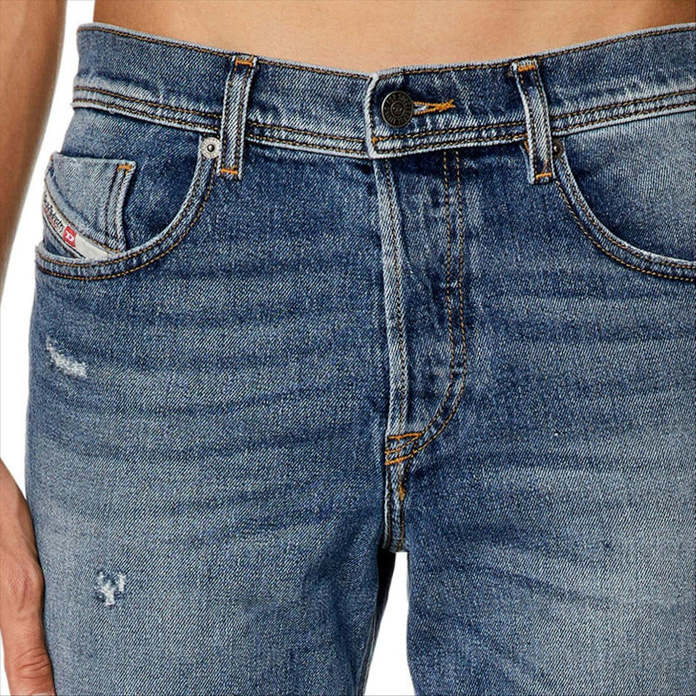 Diesel - Middenblauwe 2023 D-Finitive jeans