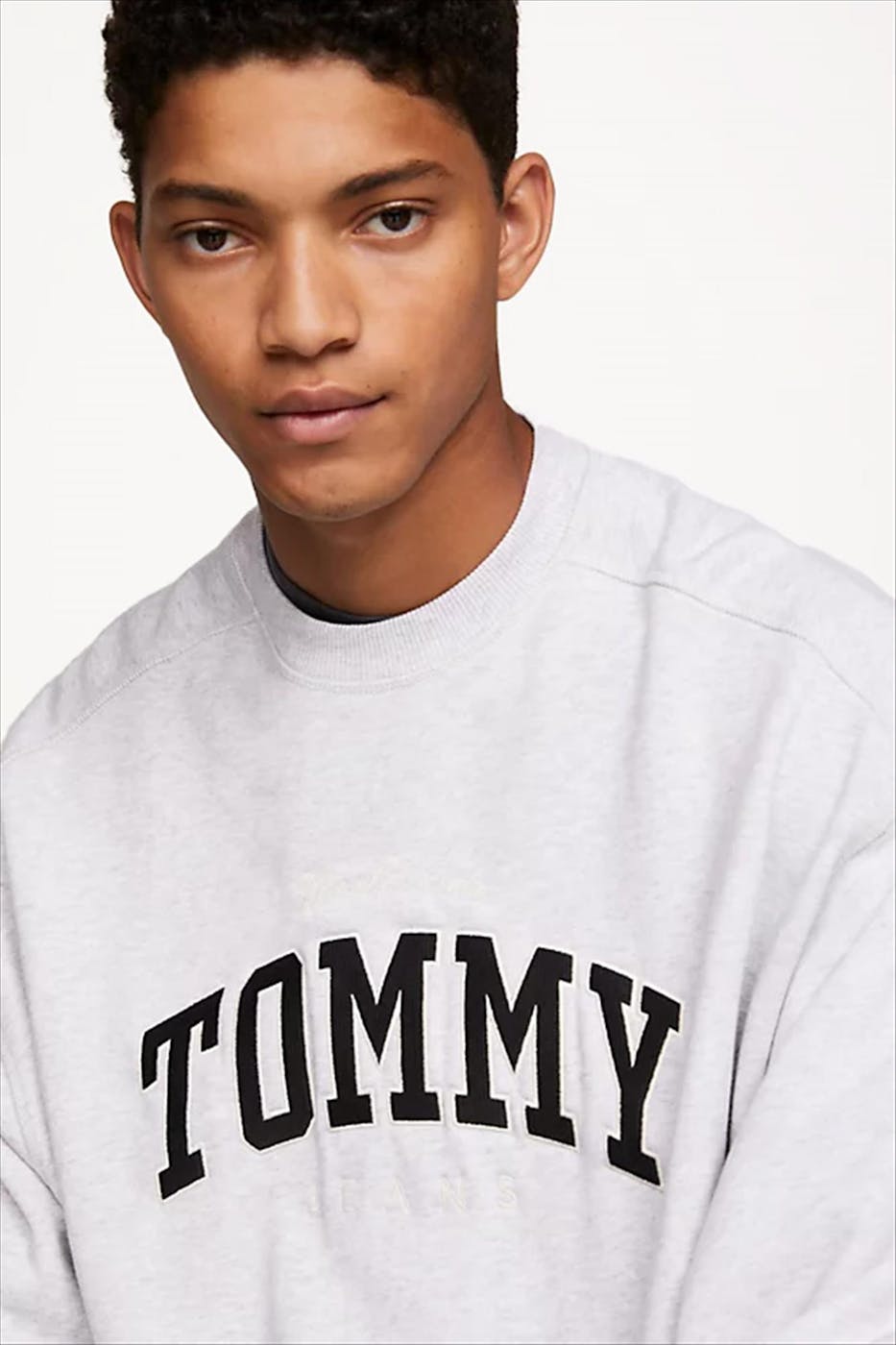 Tommy Jeans - Lichtgrijze Varsity Boxy sweater