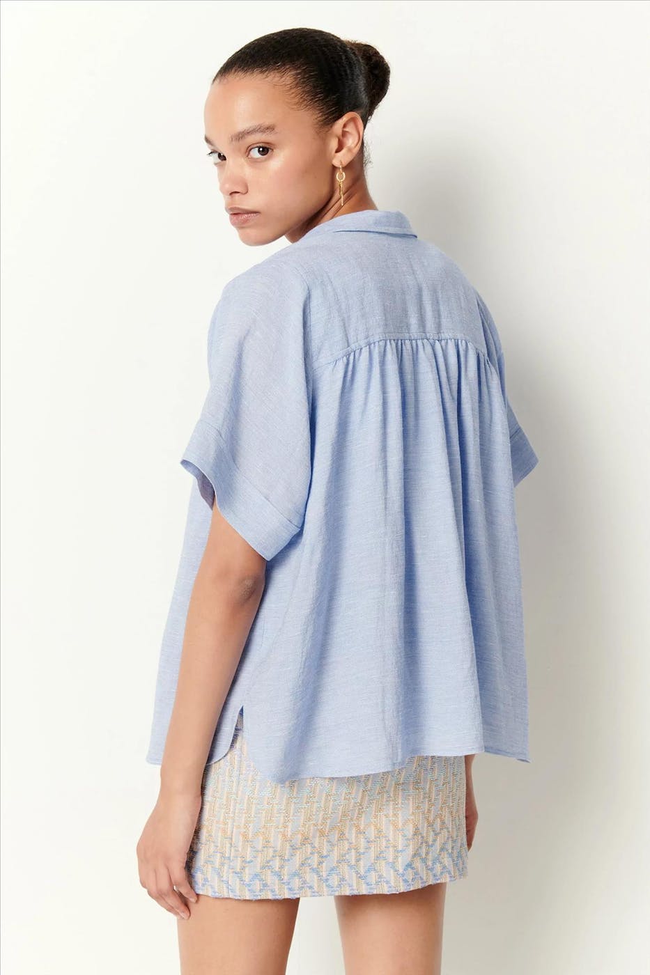 Sessùn - Lichtblauwe Ambroggio blouse