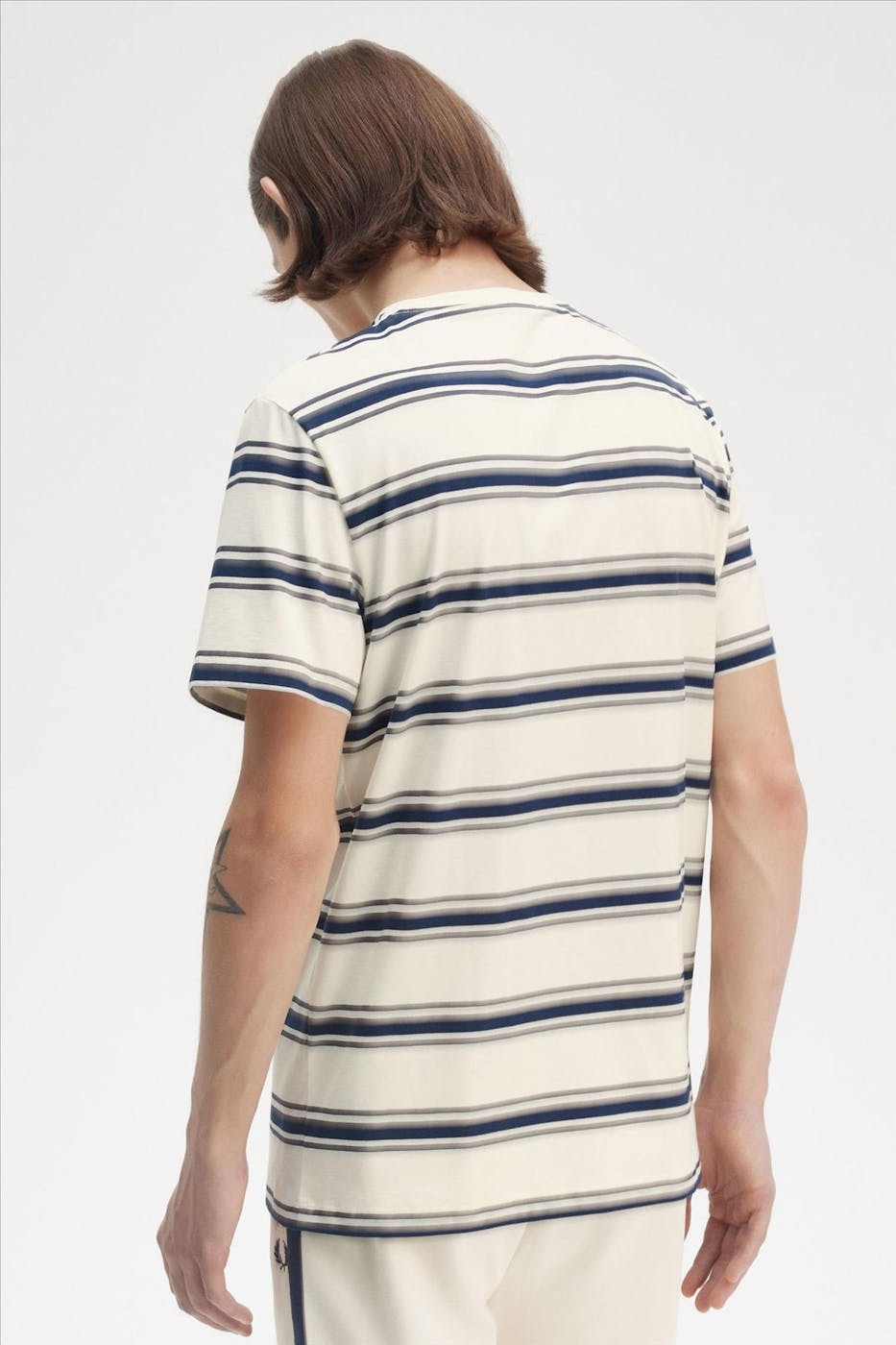 Fred Perry - Ecru-Donkerblauwe Fine Stripe T-shirt
