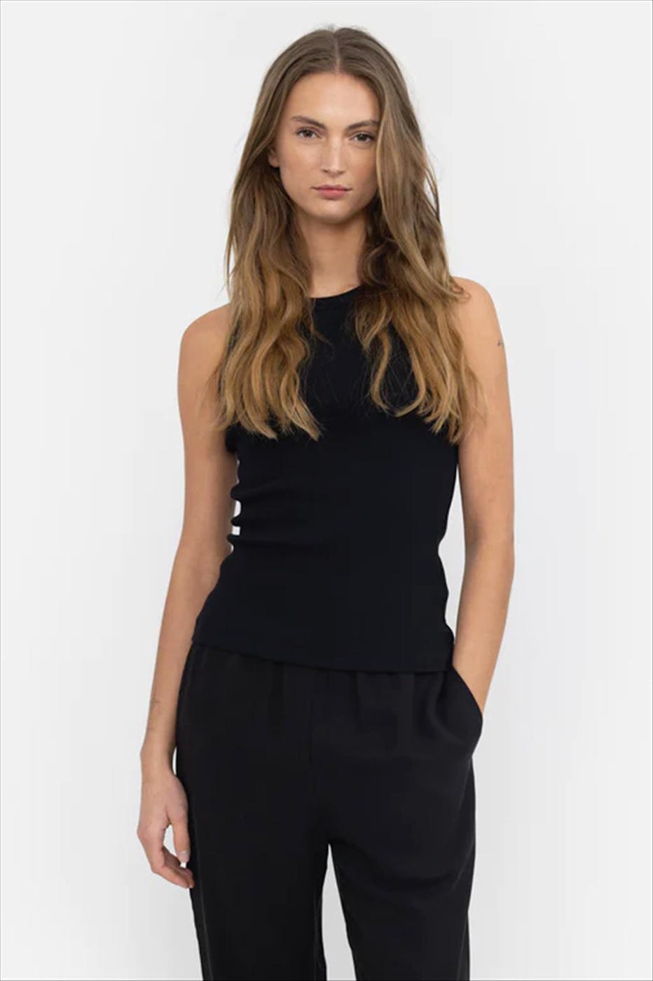 esmé studios - Zwarte Blossom Racerback top
