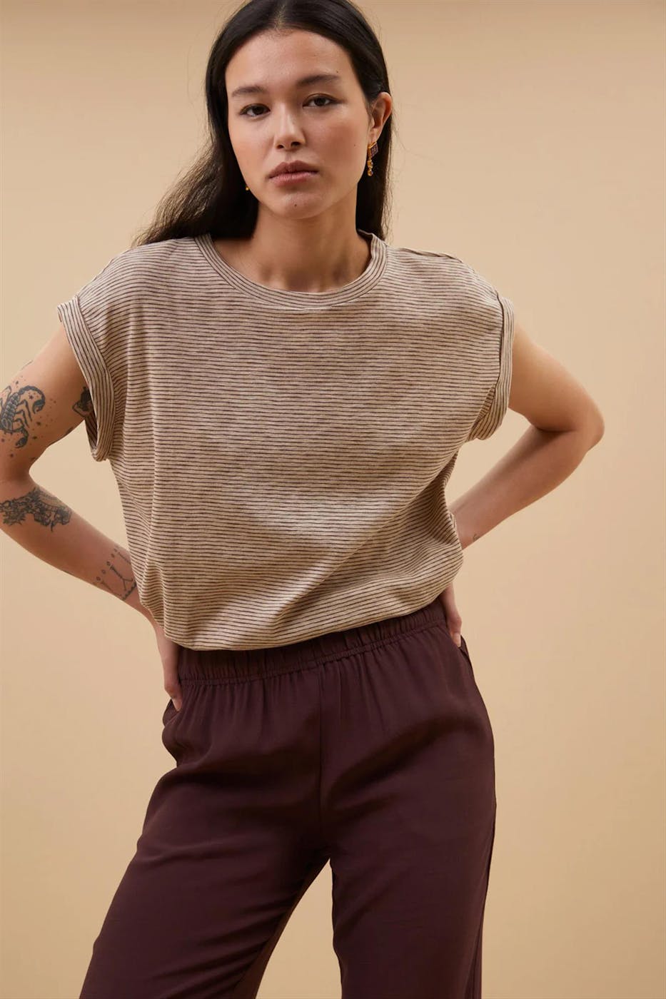 BY BAR - Beige Tobi T-shirt