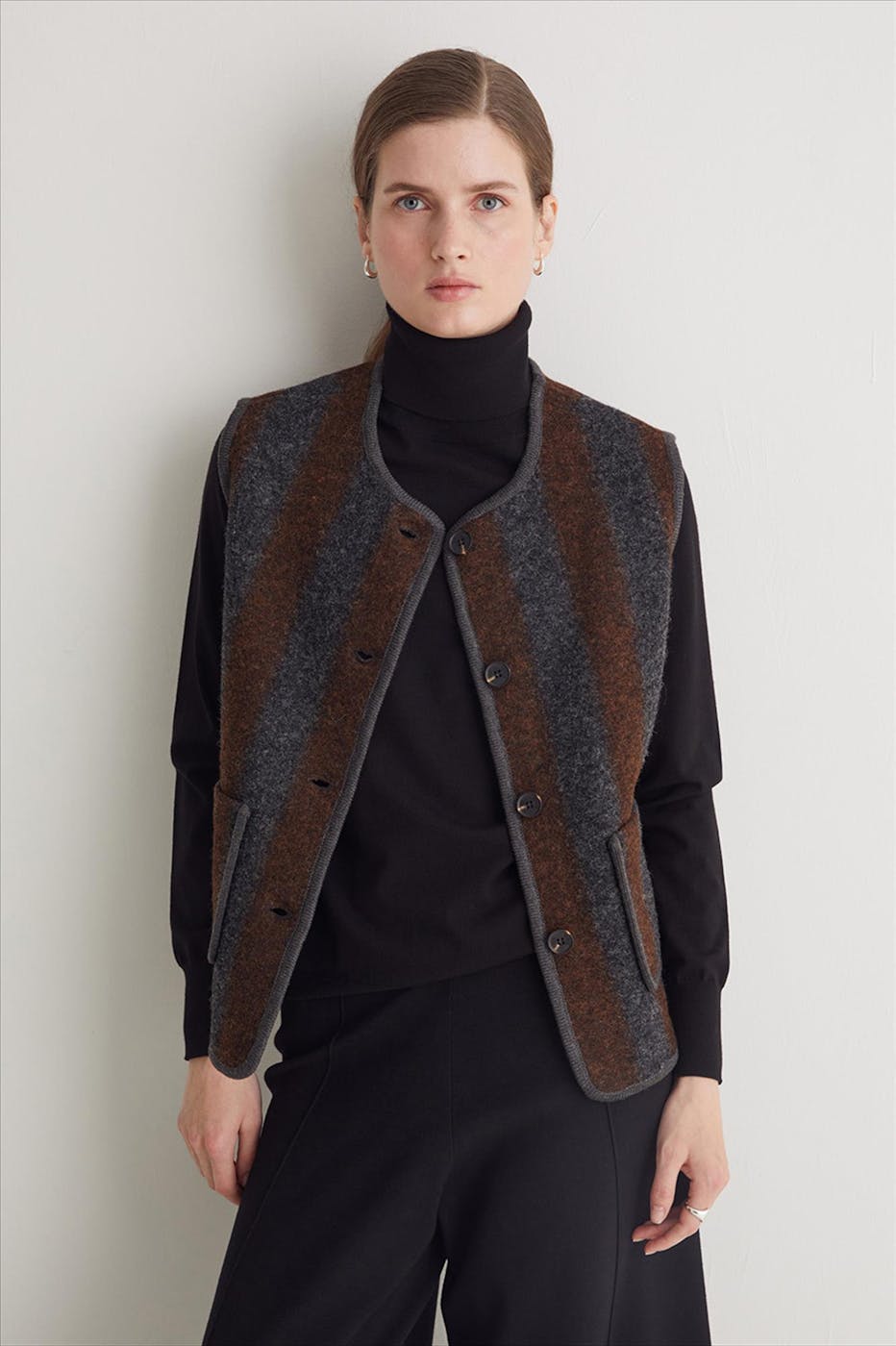 YERSE - Grijs-Bruin Stripes vestje