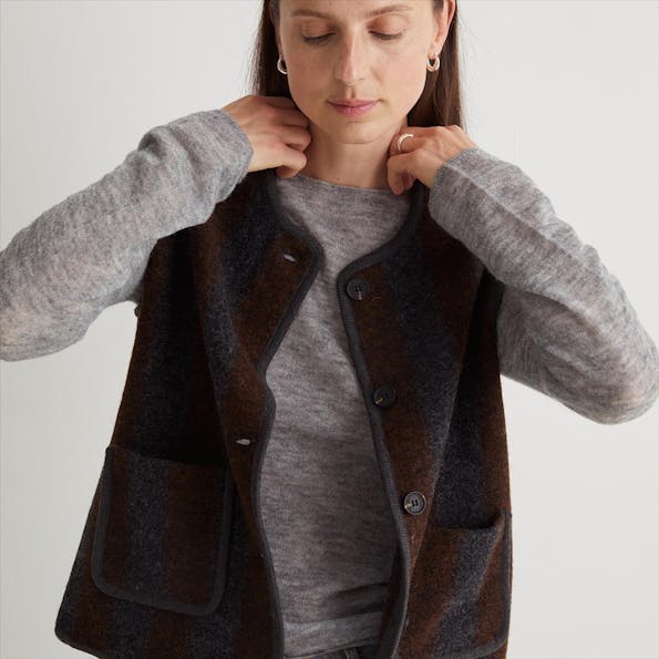 YERSE - Grijs-Bruin Stripes vestje