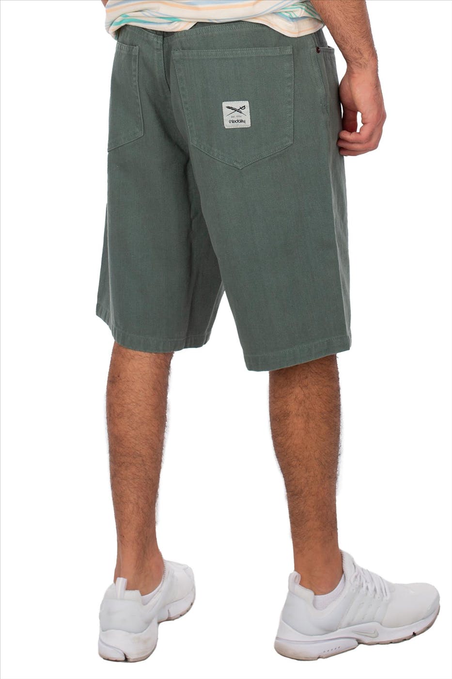 Iriedaily - Groene Nanolo short