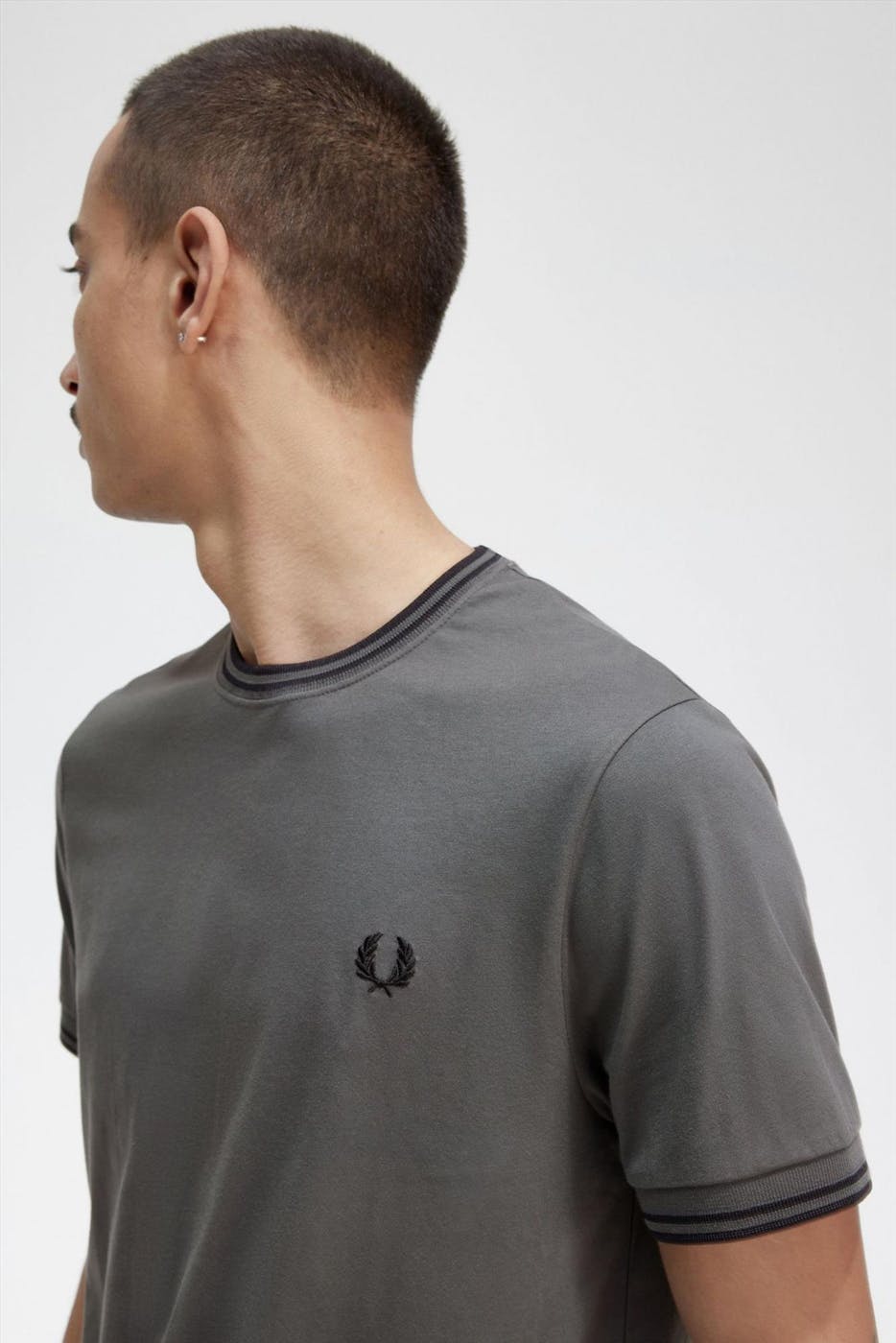 Fred Perry - Donkergroene Twin Tipped T-shirt