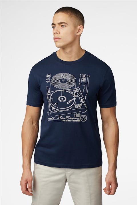 Ben Sherman - Donkerblauwe Linear Record Player T-shirt
