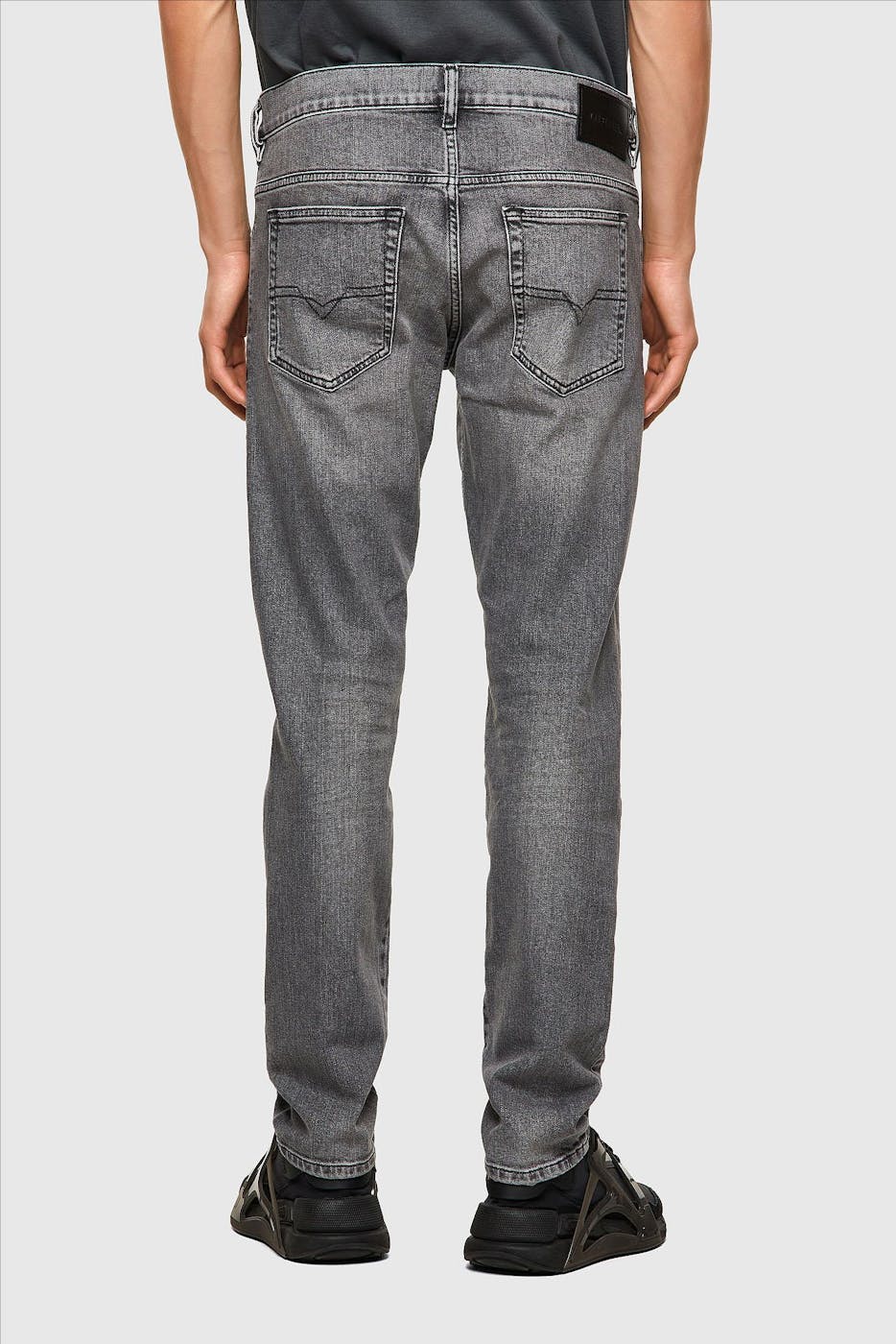 Diesel - Grijze D-Yennox slim tapered jeans