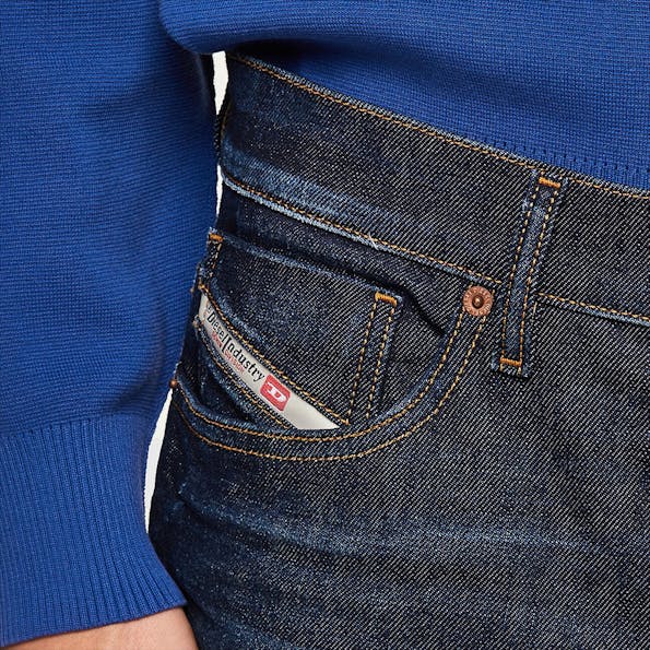 Diesel - Donkerblauwe D-Fining slim tapered jeans