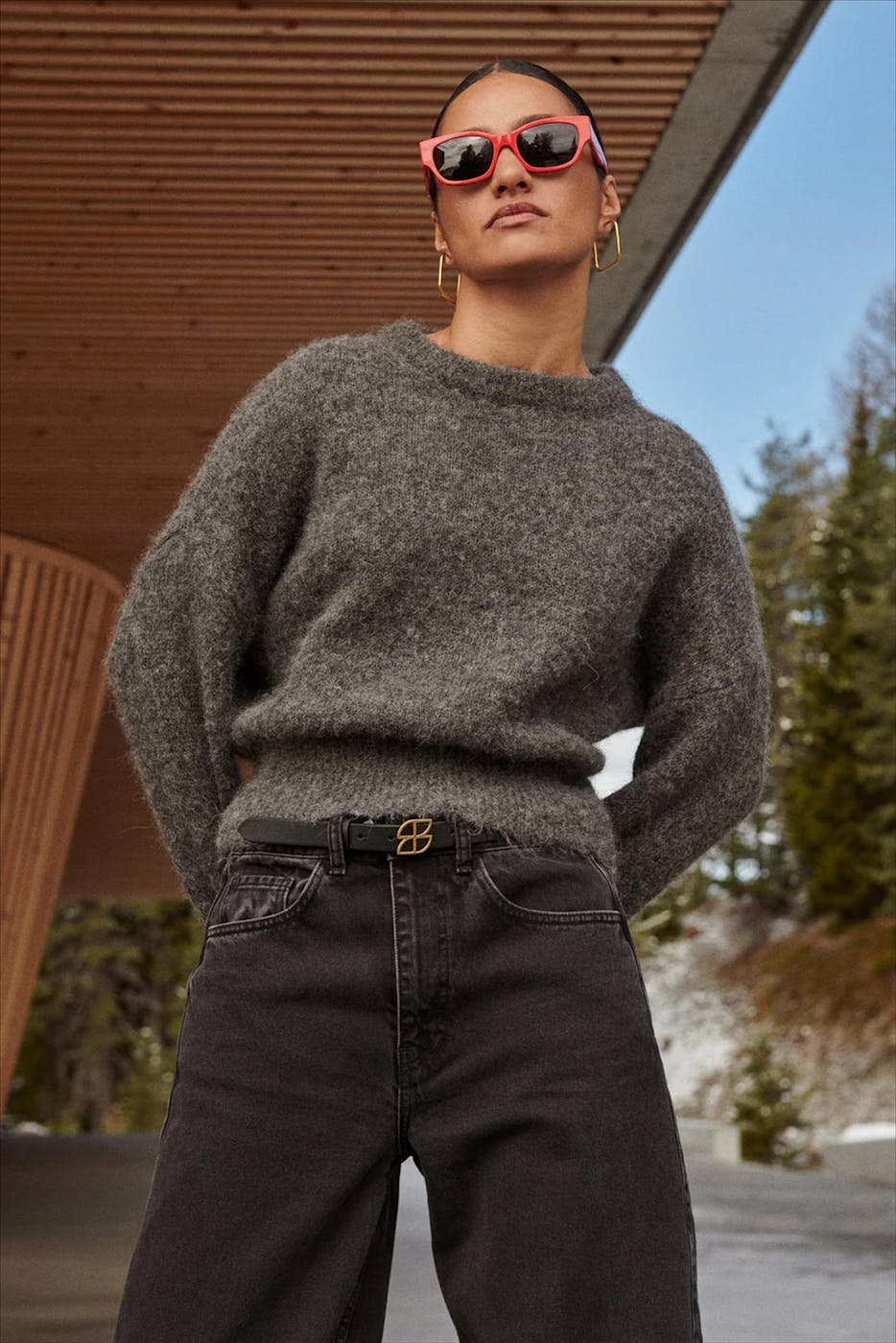 BY BAR - Donkergrijze Sonny Natural trui