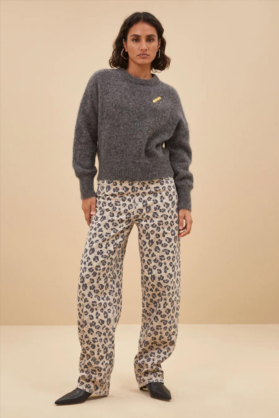 BY BAR - Donkergrijze Sonny Natural trui