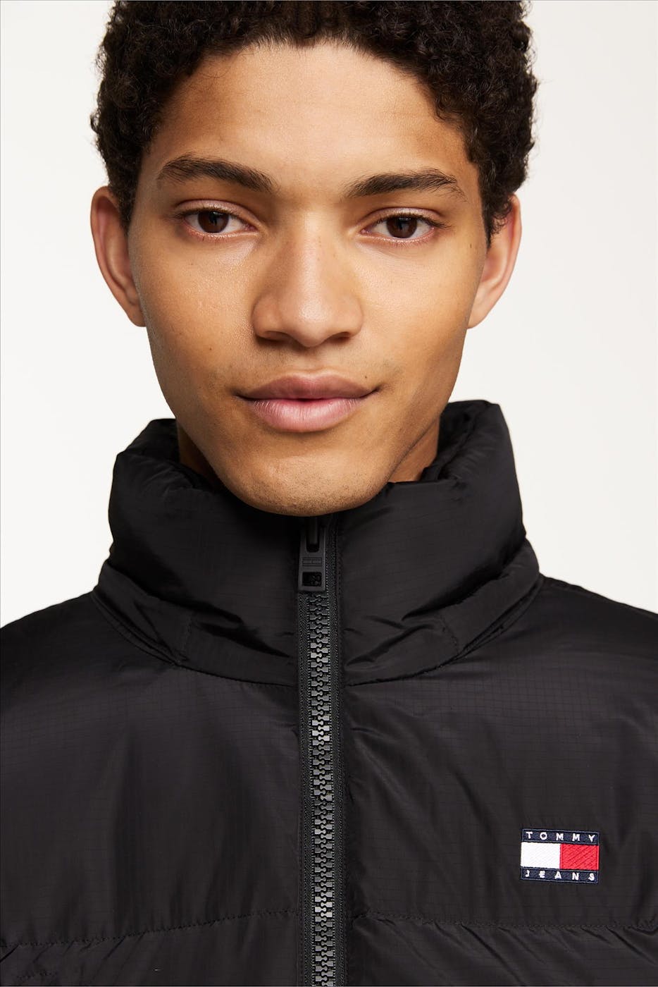 Tommy Jeans - Zwarte Alaska Puffer jas