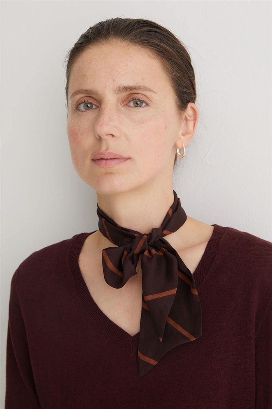 YERSE - Donkerbruin Striped sjaaltje