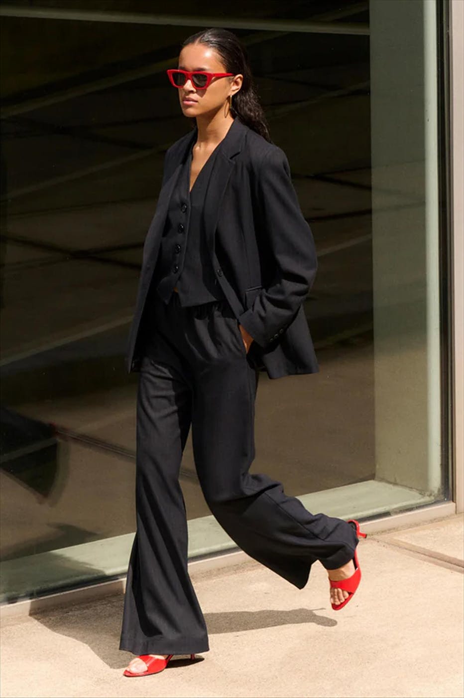 BY BAR - Donkerblauwe Jill Pinstripe blazer