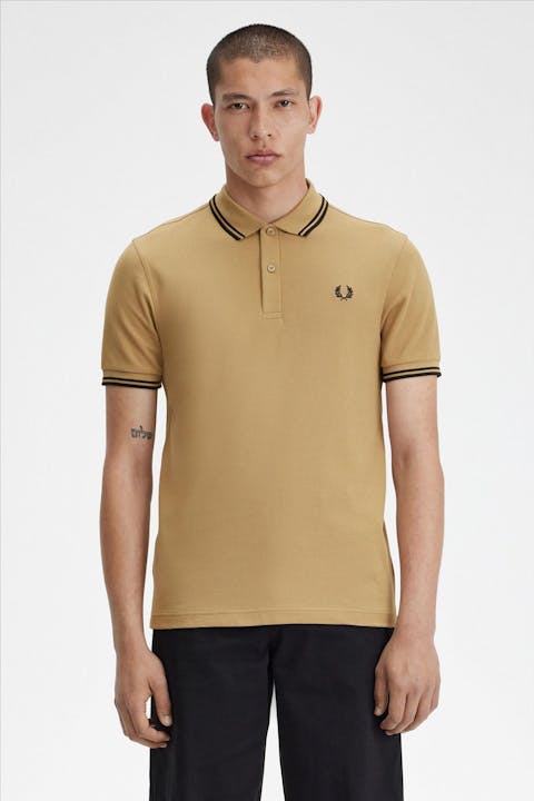 Fred Perry - Amandelbruine Twin Tipped polo