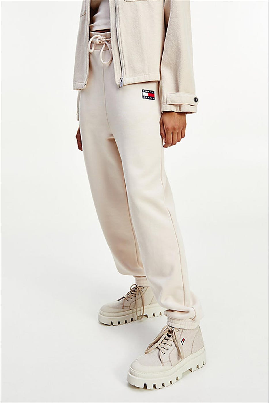 Tommy Jeans - Beige TJW Relaxed Badge sweatpants