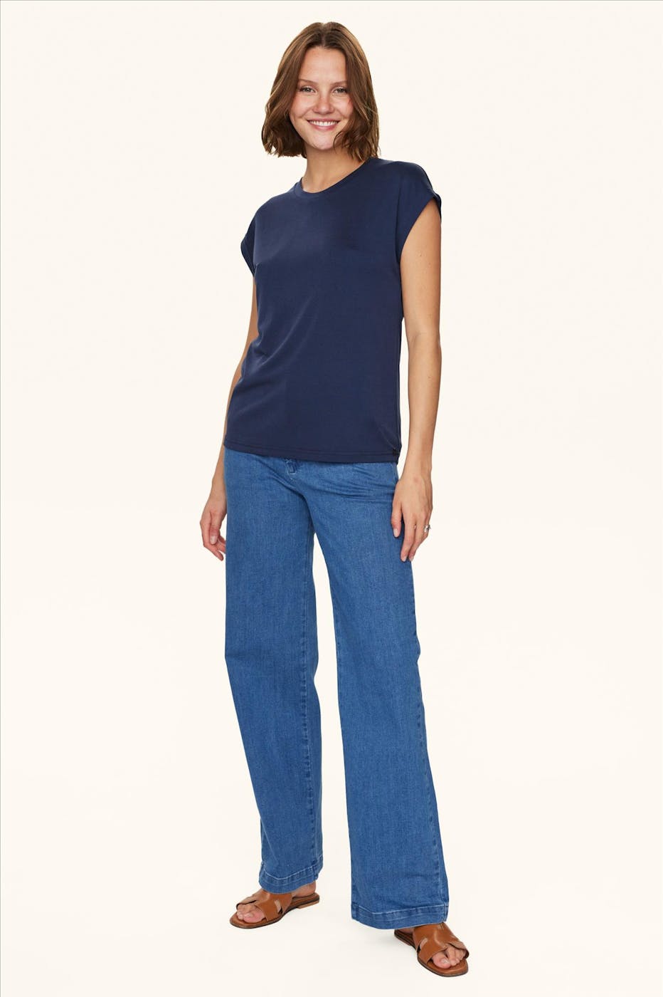 Nümph - Donkerblauwe Lizy T-shirt