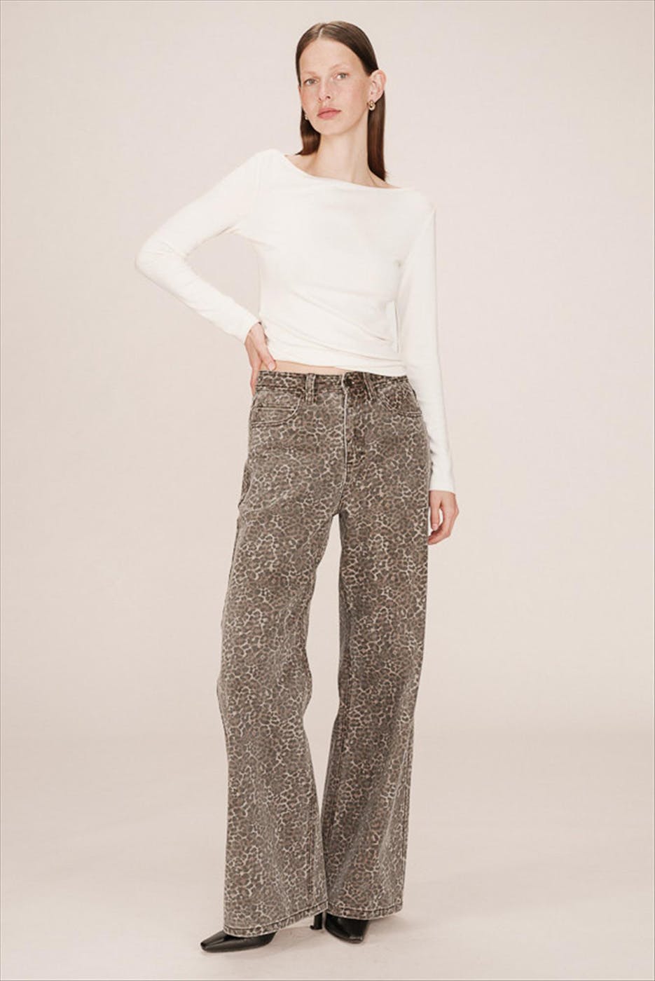 Grace & Mila - Ecru Stanley longsleeve