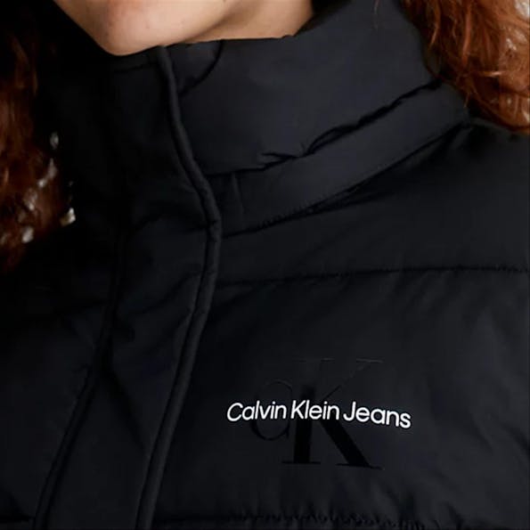 Calvin Klein Jeans - Zwarte CK Kap pufferjas