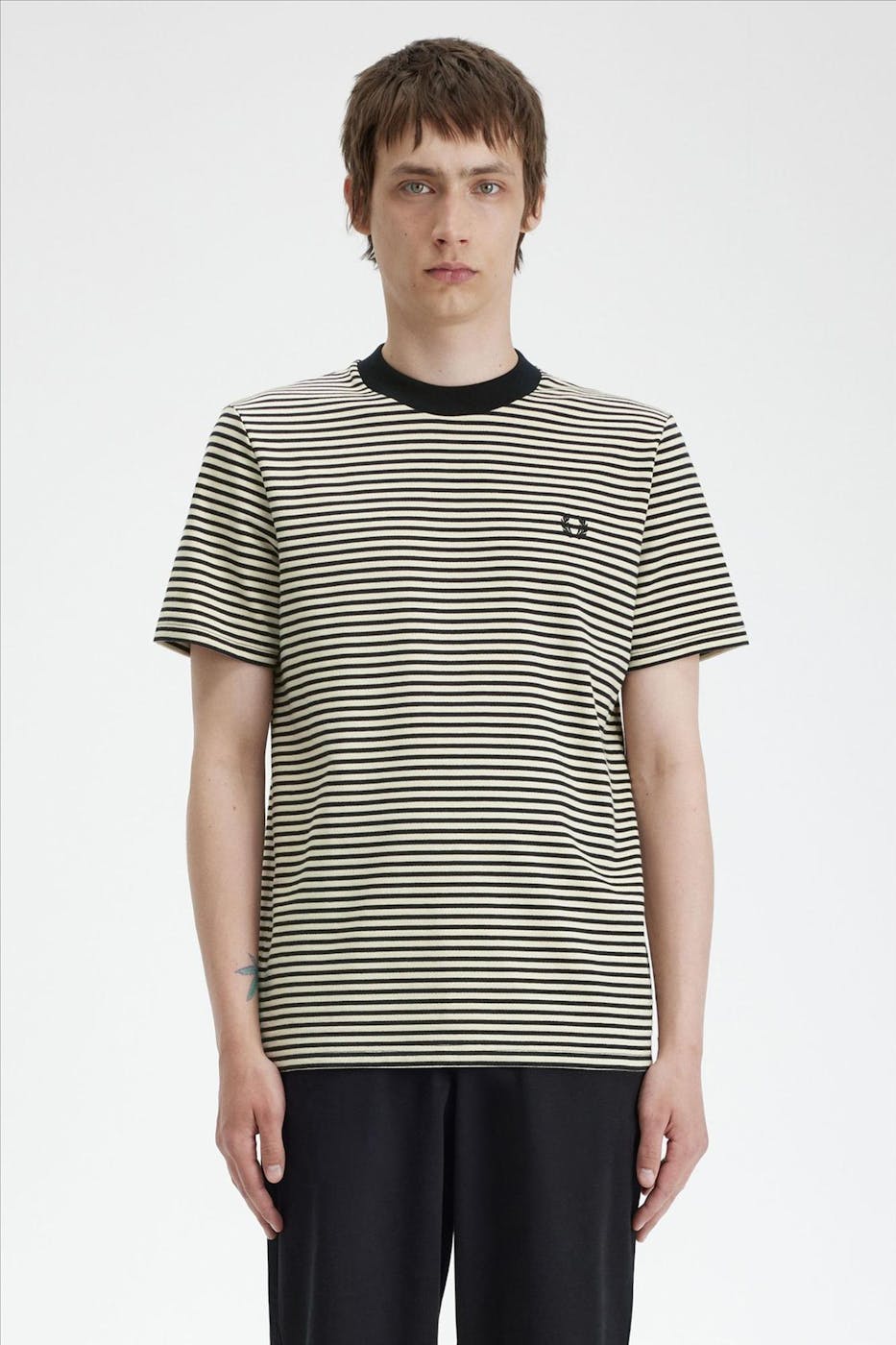 Fred Perry - Zwart-Ecru Fine Stripe T-shirt
