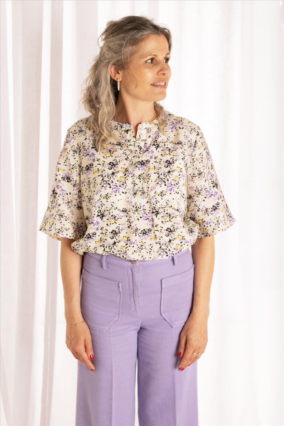 Minimum - Ecru- Paars Gebloemde Signeline blouse
