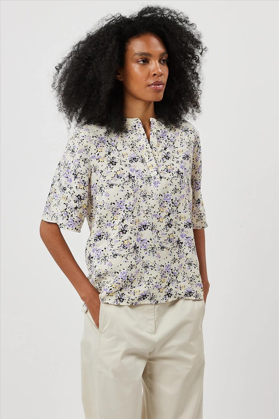 Minimum - Ecru- Paars Gebloemde Signeline blouse