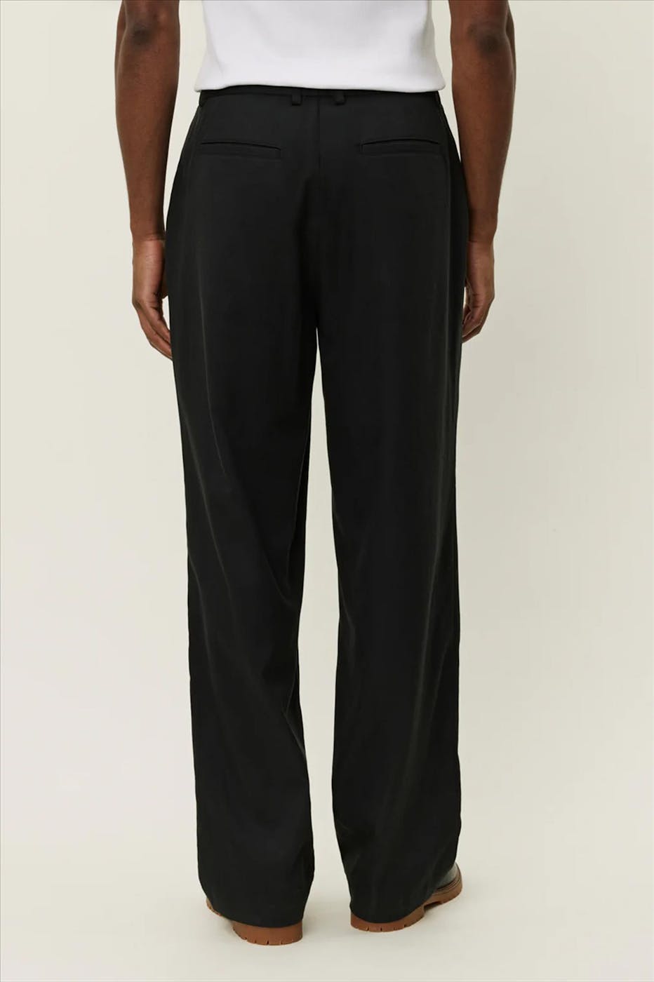 LES DEUX - Zwarte Randall Pleated Twill kostuumbroek