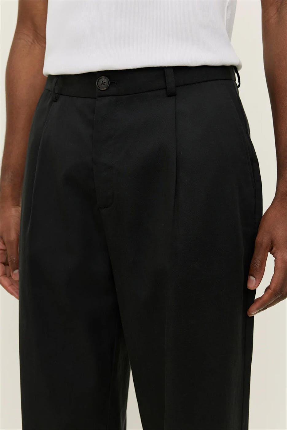 LES DEUX - Zwarte Randall Pleated Twill kostuumbroek