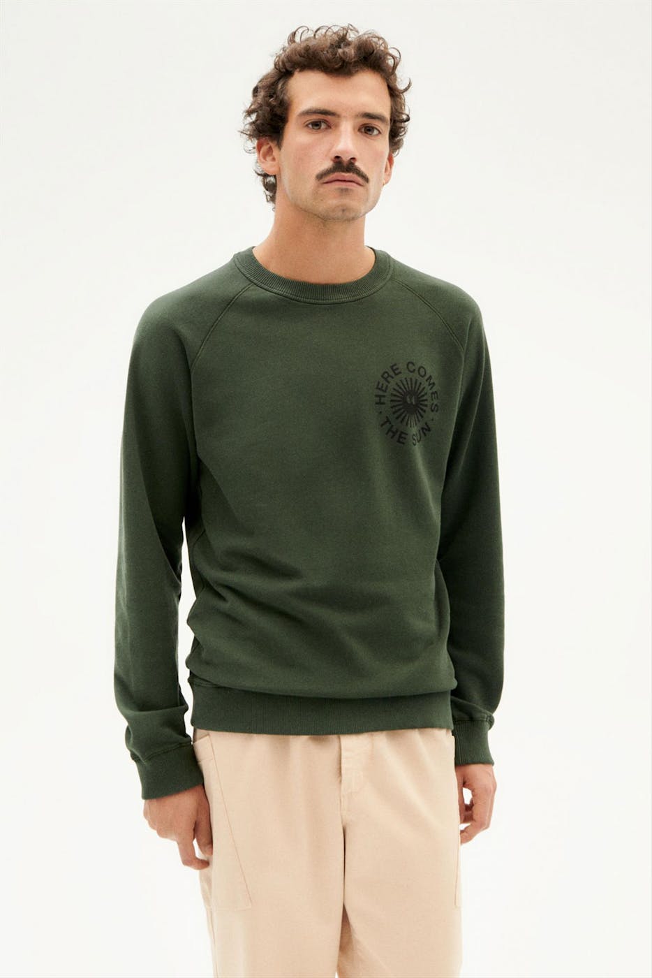 Thinking Mu - Donkergroene Happy Sun sweater