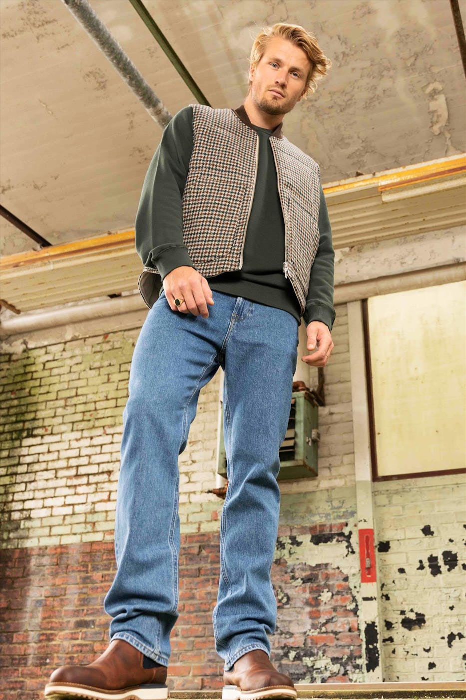 Thinking Mu - Donkergroene Happy Sun sweater