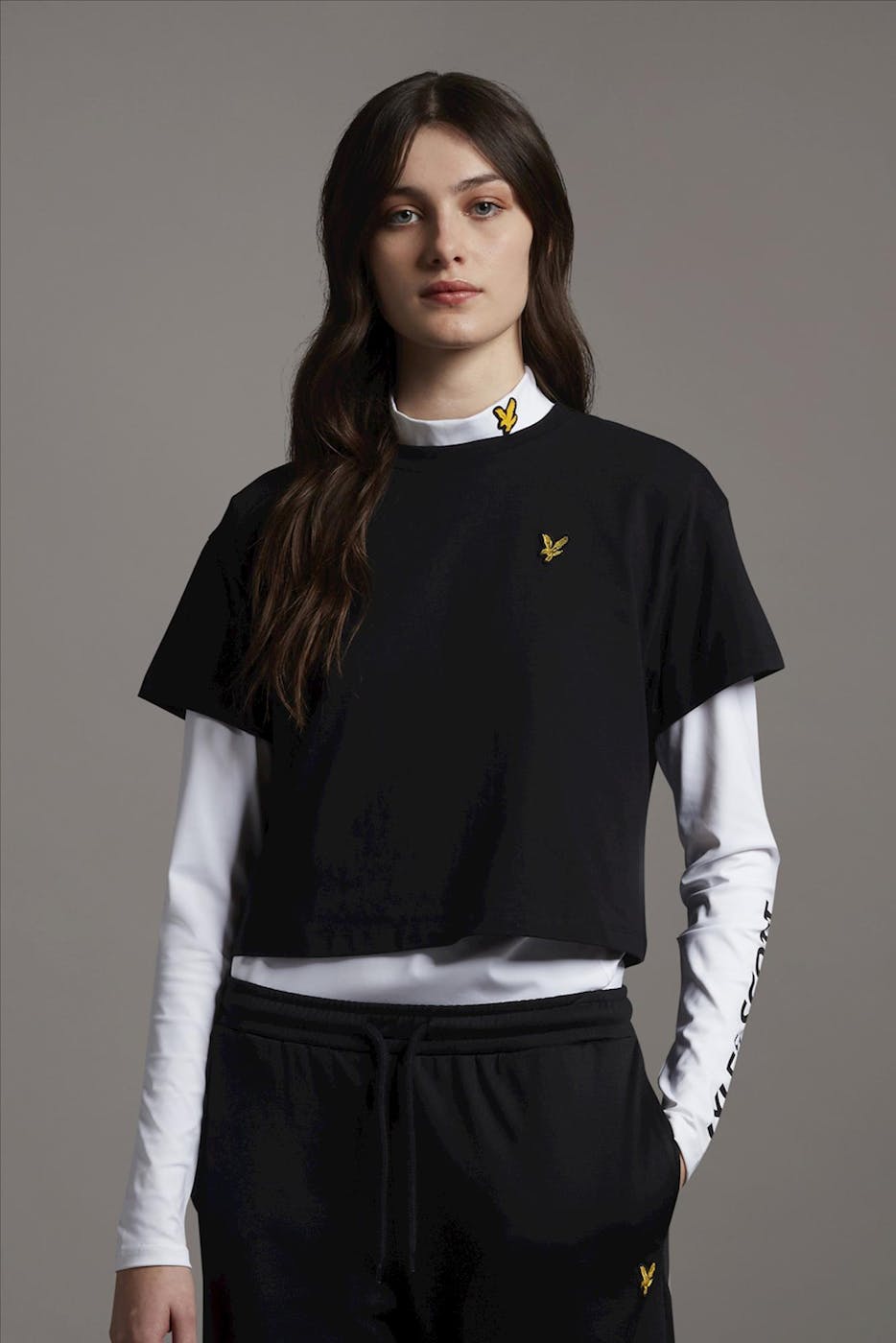 Lyle & Scott - Zwarte Cropped T-shirt