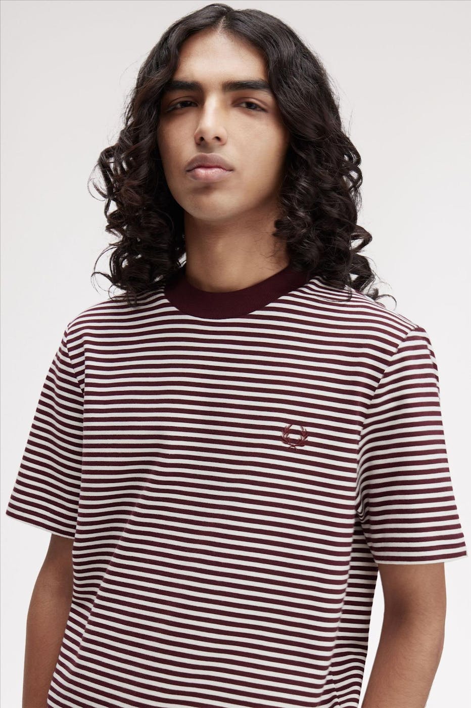 Fred Perry - Bordeaux-Ecru Fine Stripe T-shirt