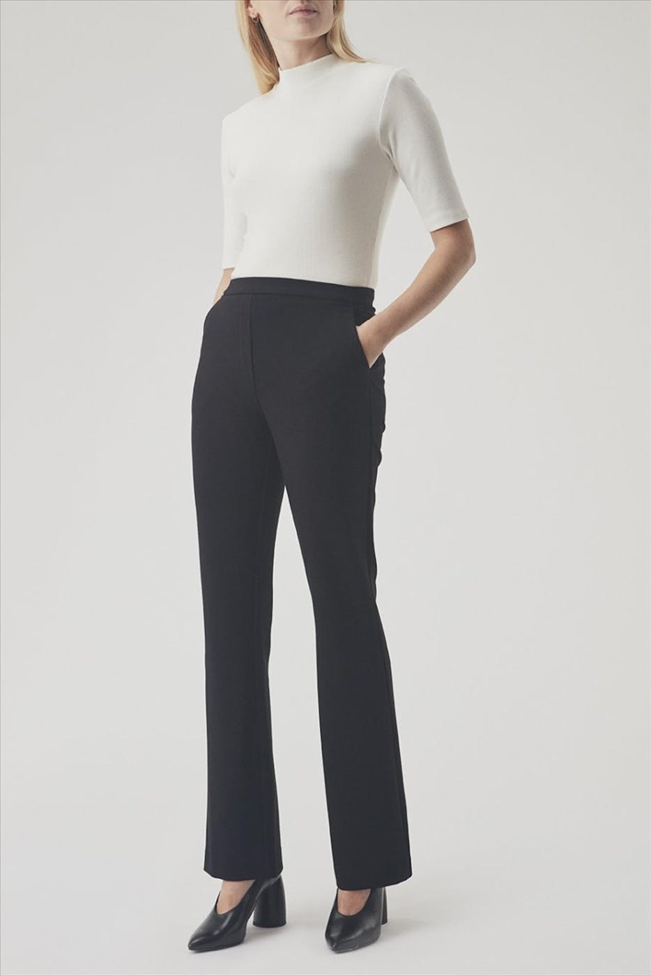 Modström - Zwarte Tanny Flare broek