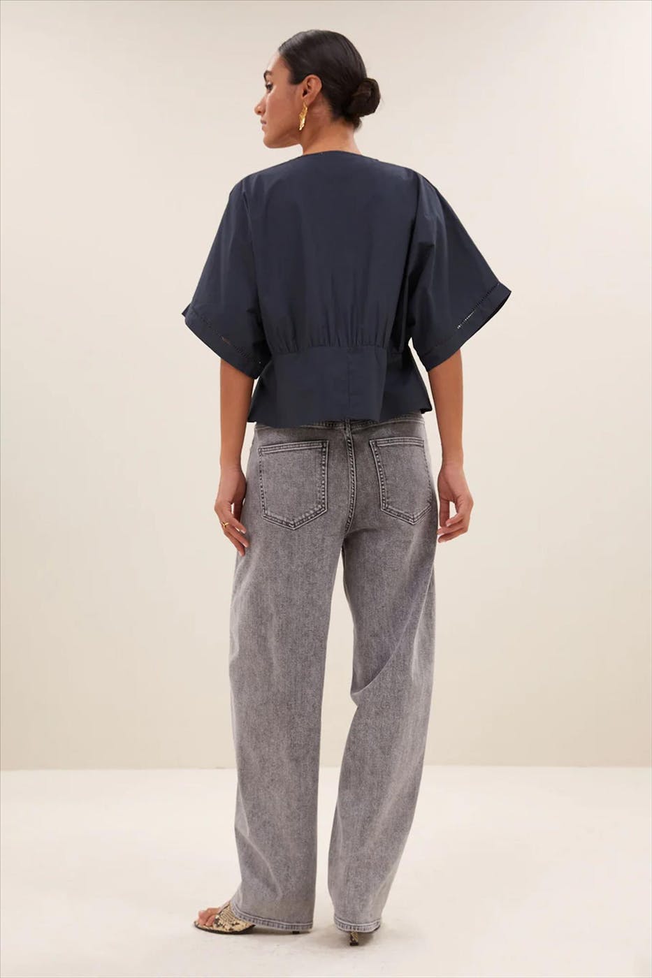 BY BAR - Donkerblauwe Moon blouse