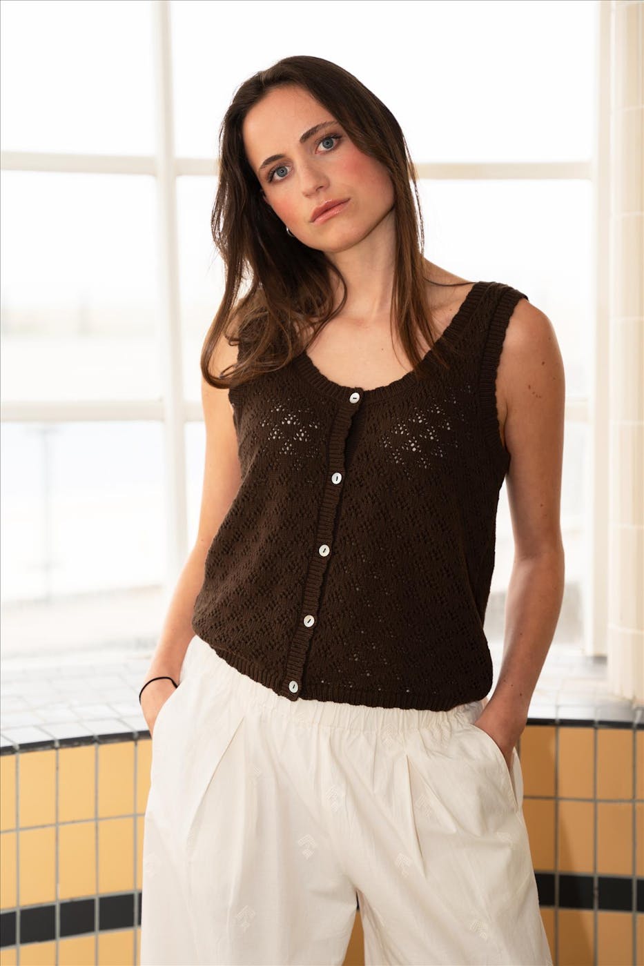 Nümph - Donkerbruine Darwina top