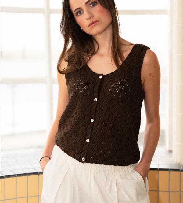 Nümph - Donkerbruine Darwina top