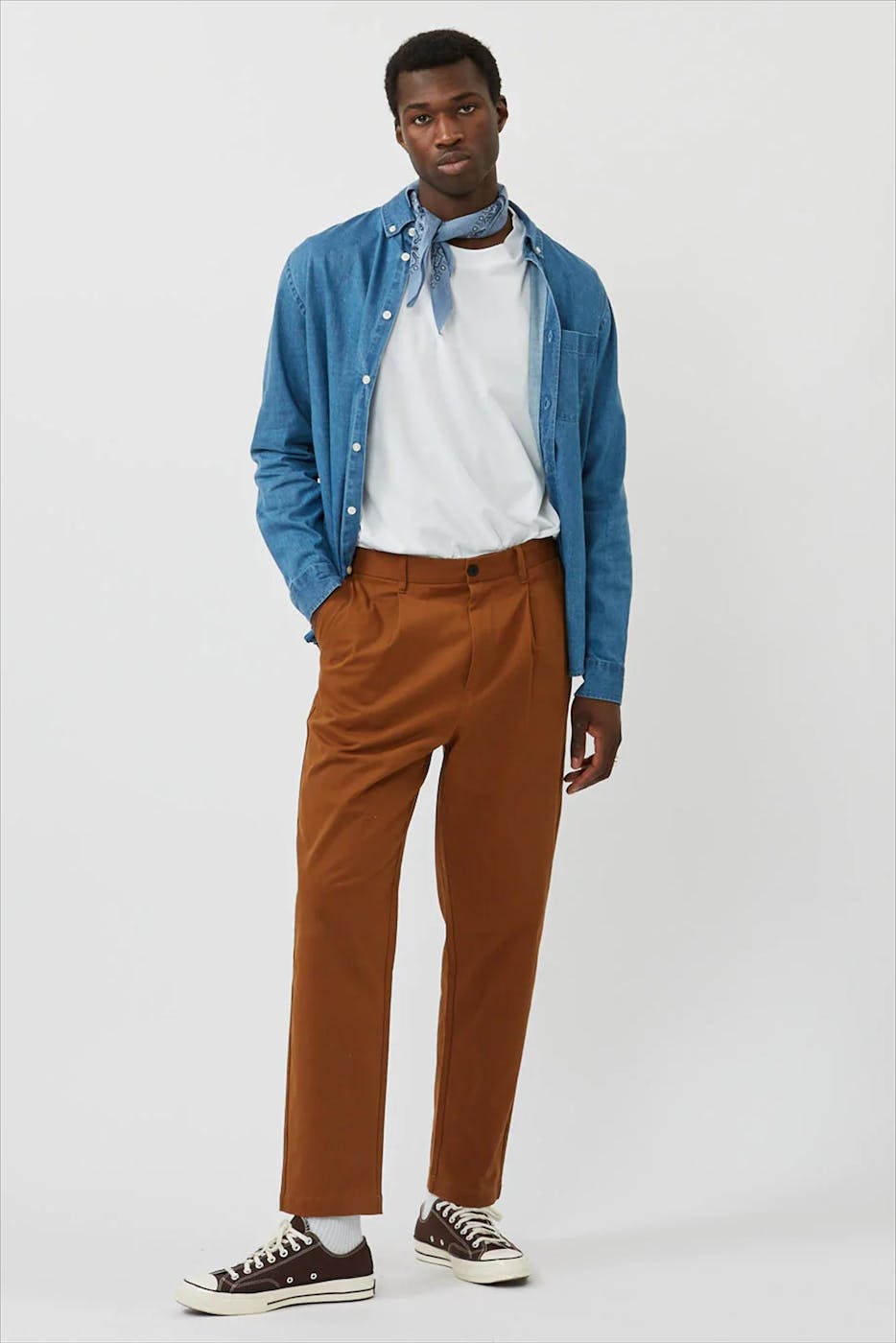 Minimum - Cognac Pleat chino