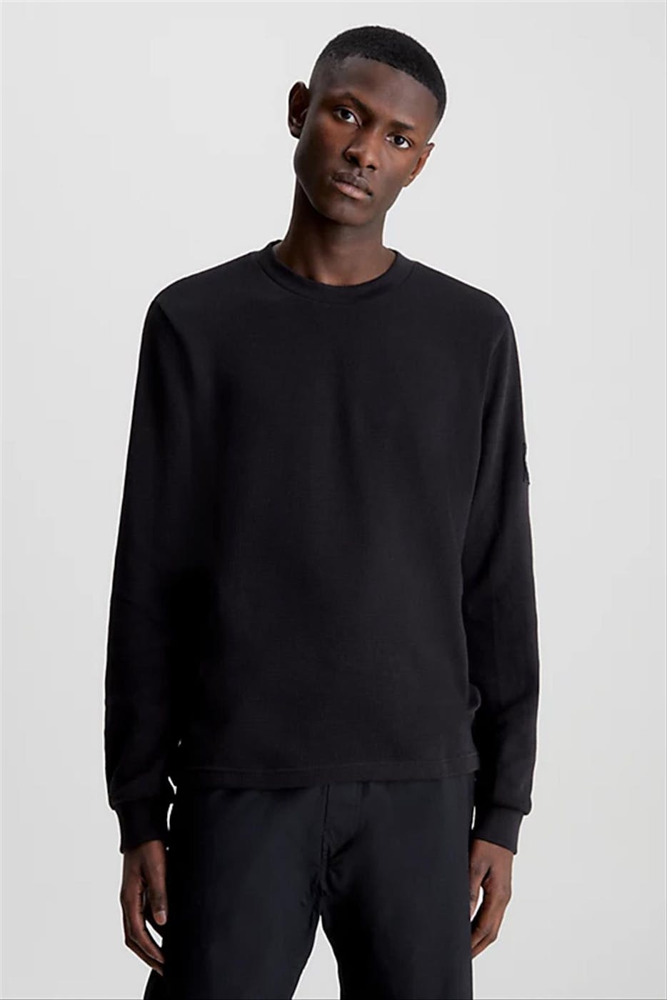 Calvin Klein Jeans - Zwarte Logo Badge lange mouw T-shirt