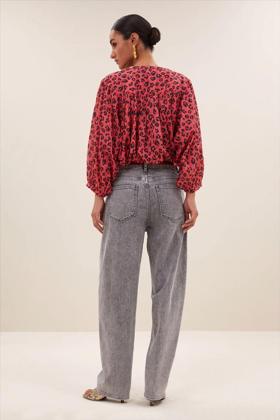 BY BAR - Rode Cheetah blouse