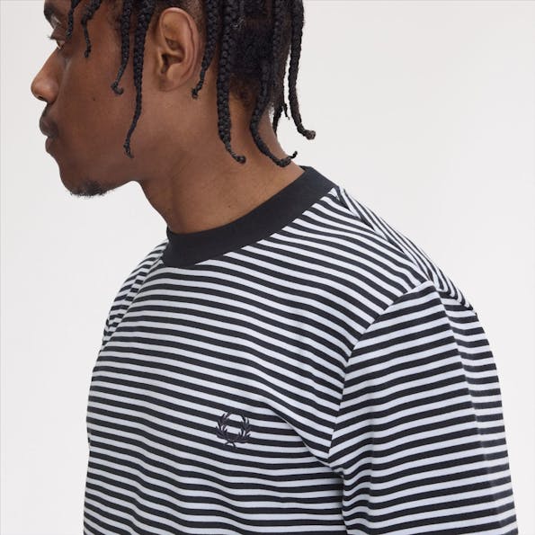 Fred Perry - Blauwe Fine Stripe T-shirt