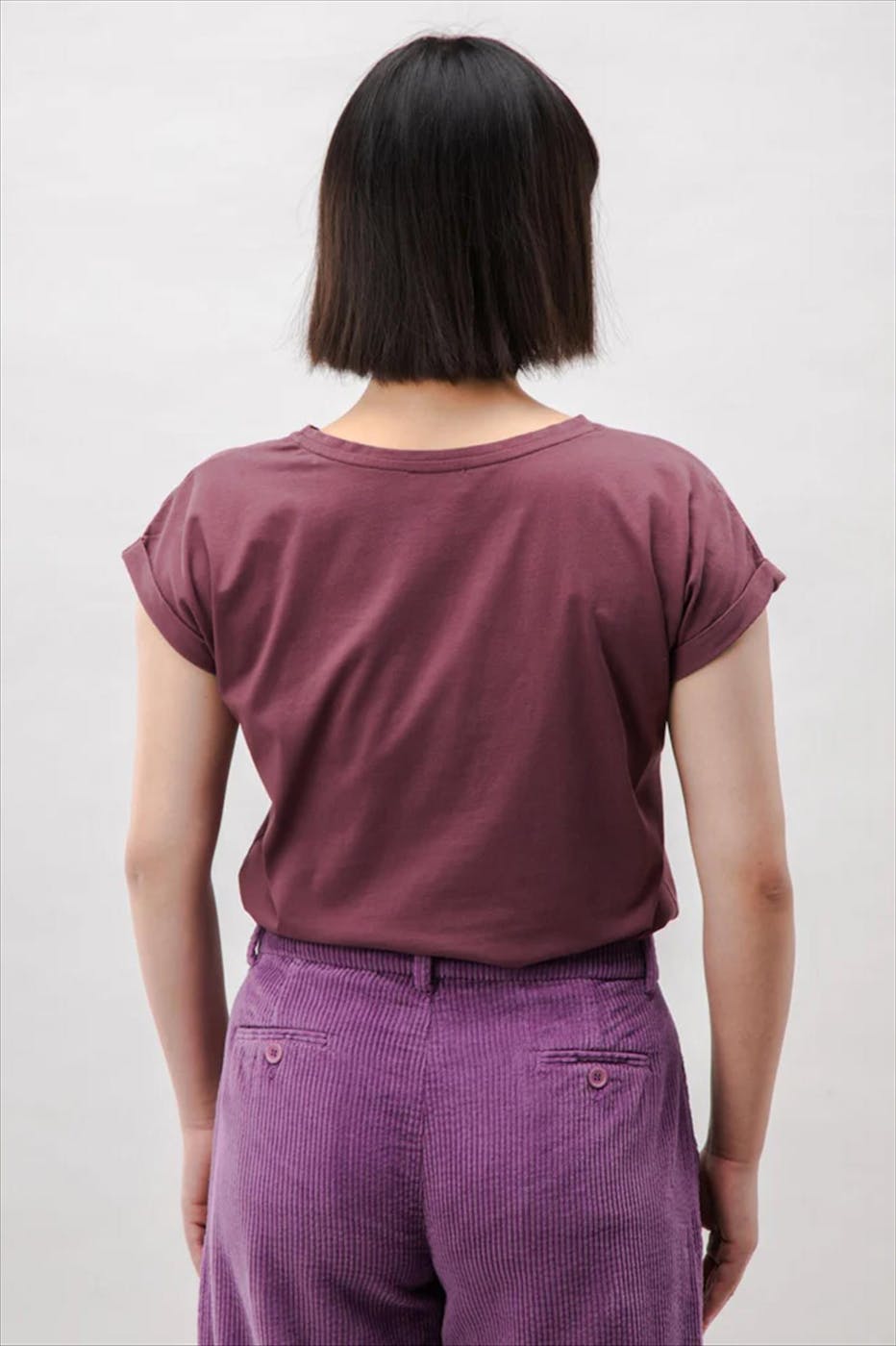 Brava - Bordeaux Dusk Scoop T-shirt