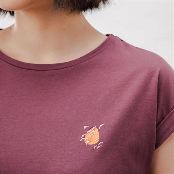 Brava - Bordeaux Dusk Scoop T-shirt