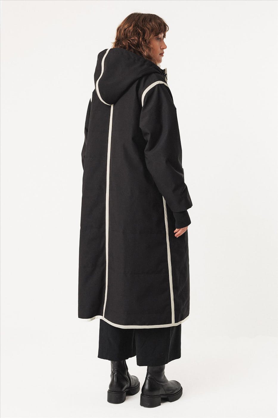 SkunkFunk - Zwarte Garai jas