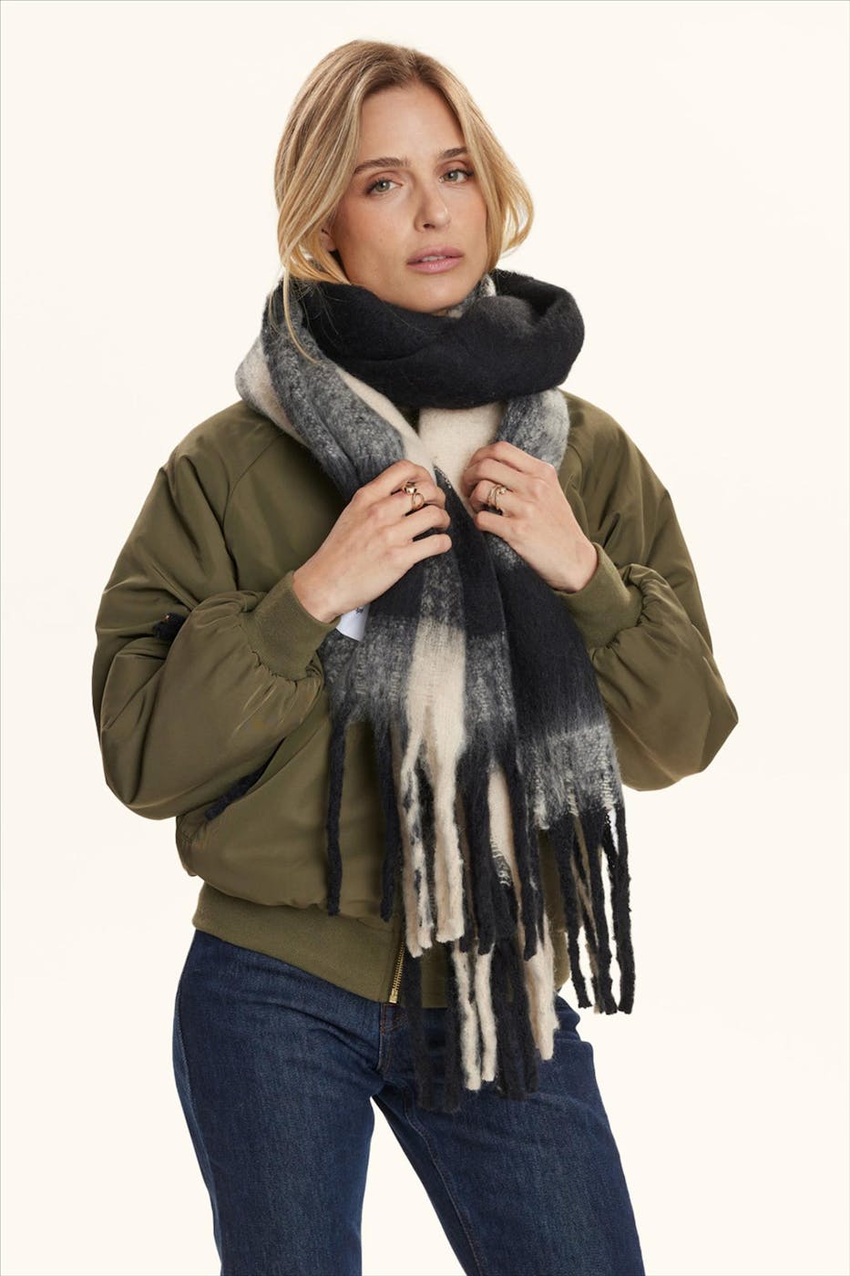 Nümph - Zwart-Beige Milo sjaal